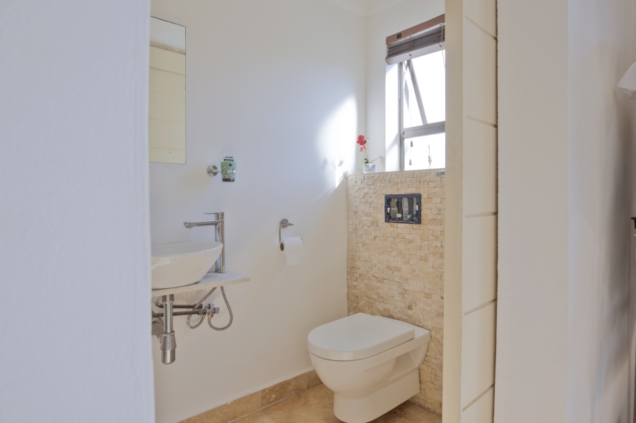 5 Bedroom Property for Sale in Big Bay Western Cape